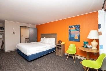 Hotel Cedar Motor Inn