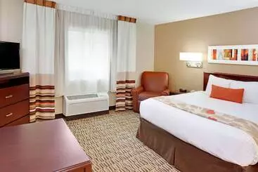 هتل Mainstay Suites Charlotte  Executive Park