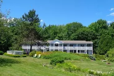 מוטל Cedar Crest Inn