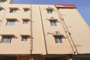 Hotel Oyo 24331 Rose Park Inn