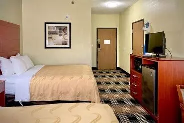 ホテル Quality Inn & Suites Wisconsin Dells Downtown   Waterparks Area