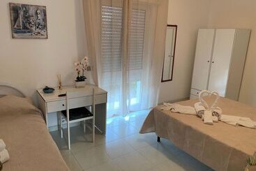 هتل آپارتمان Alba Calabra Residence