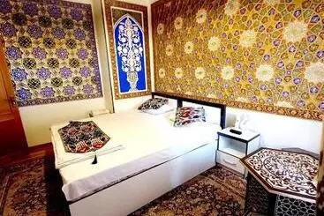 پانسیون Koh I Noor