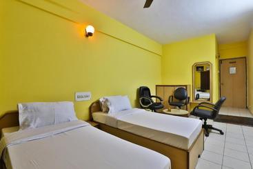 酒店 Spot On 36892 Ten