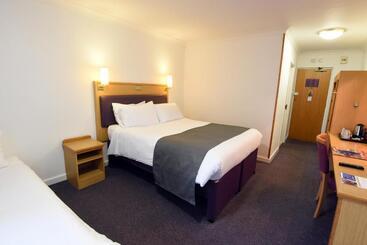 Hotel Royal Oak By Greene King Inns