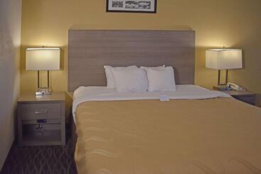 هتل Quality Inn & Suites Kearneysville Martinsburg