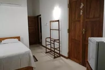 Bed and Breakfast Air Port 5 Minutes Super Clean Upul