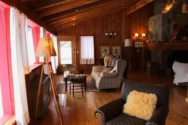 Hospedaria La Pilarica River & Mountain Lodge