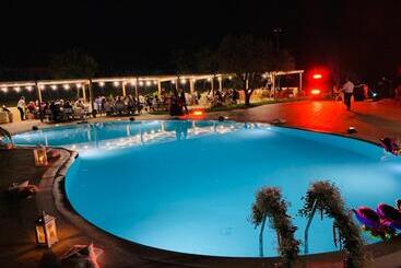 בית מלון כפרי Agriturismo Il Castagneto