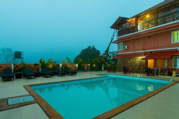 אתר נופש Girassol Serviced Villa