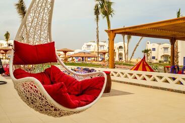 Aurora Beach Safari Resort