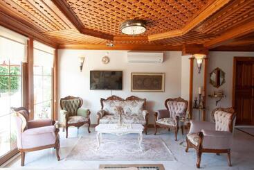 公寓式酒店 Gumus Konak