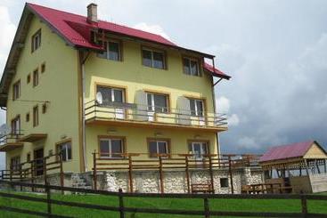 Pensiunea Pui De Urs Sirnea