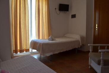 پانسیون Hostal Doña Antonia