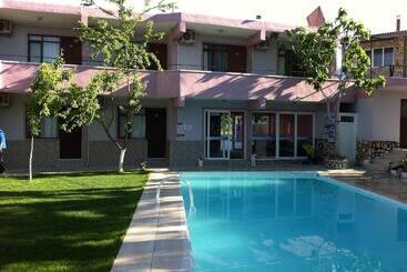 Pansiyon Sunrise Aya