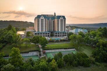 Chateau On The Lake Resort Spa And Convention Center