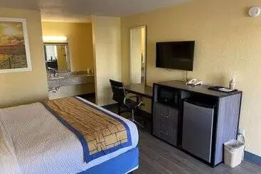 호텔 Days Inn By Wyndham Okmulgee