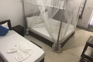 בית מלון כפרי Randiya Sea View