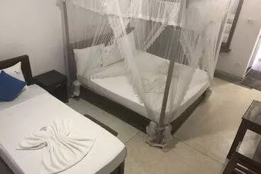 Hotel Randiya Sea View