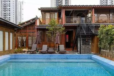 Pension Qiansu Ban Jiang Xia Boutique Inn
