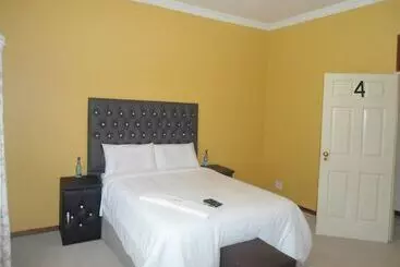 Pension Rhino Rest Camp