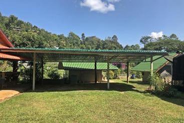 Pensão Ban Rim Nam Tharnthong