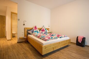 Pension Yvonne  Superior