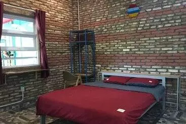 Khang Binh House   Hostel