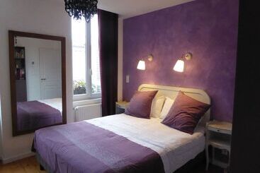 تختخواب و صبحانه La Maison Bastide