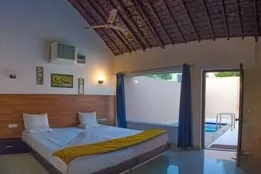 Hotel Corbett Fun Resort