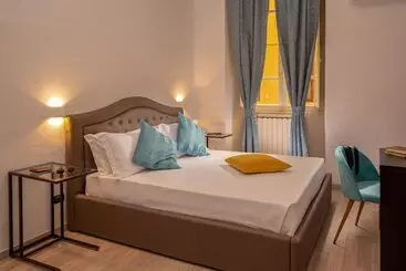 Majatalo Courtyard Rome Suite