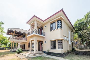 Szálló Homestay Casa Delray Syariah By Oyo Rooms