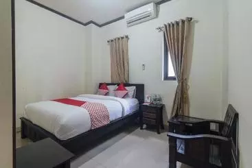 Hotel Oyo 1872 Sakinah Grand Soabali