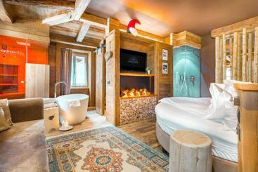 Nocleg ze śniadaniem John Luxury Suites