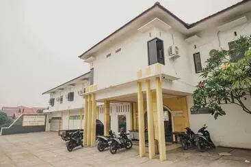 پانسیون Reddoorz Syariah @ Pasir Putih Jambi