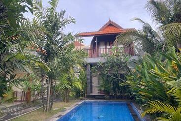 ペンション Arjuna Uluwatu Guest House
