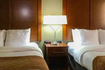 Szálloda Comfort Inn & Suites Near Kino Sports Complex