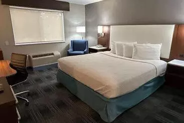 هتل Best Western Ottumwa Inn & Suites