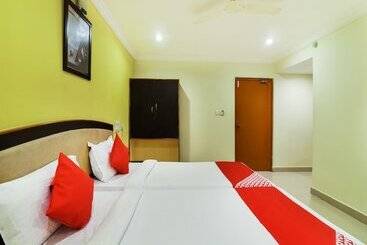 Hotel Capital O 29342 Blu Resorts