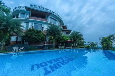 Mount Xanadu Resorts