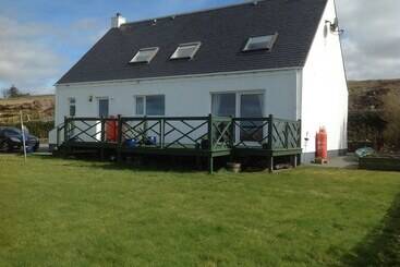 تختخواب و صبحانه Hazelbank