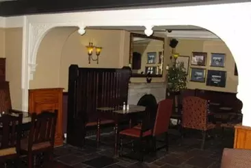 Hostal Swan And Royal
