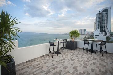 پانسیون Seabreeze Villa Nha Trang