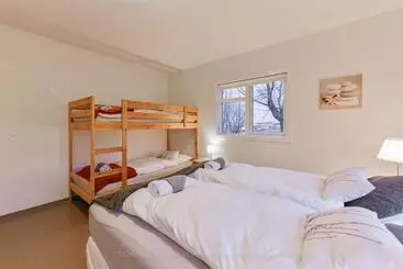 پانسیون Syðra Skörðugil Guesthouse