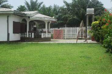 פנסיון Dave S  Home