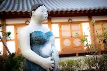 Pensió Jeonju Hanok Manhwajeong Hansik Babsang