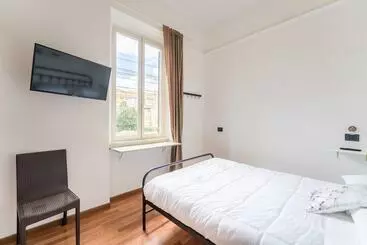 خانه Rooms Piramide