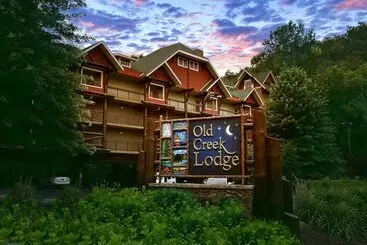 ホテル Old Creek Lodge