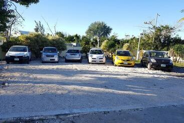 ベッドアンドブレックファースト Golden Palms House