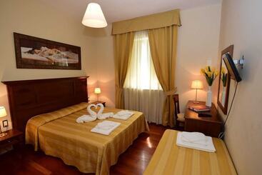 Albergo La Locanda Degli Apolidi